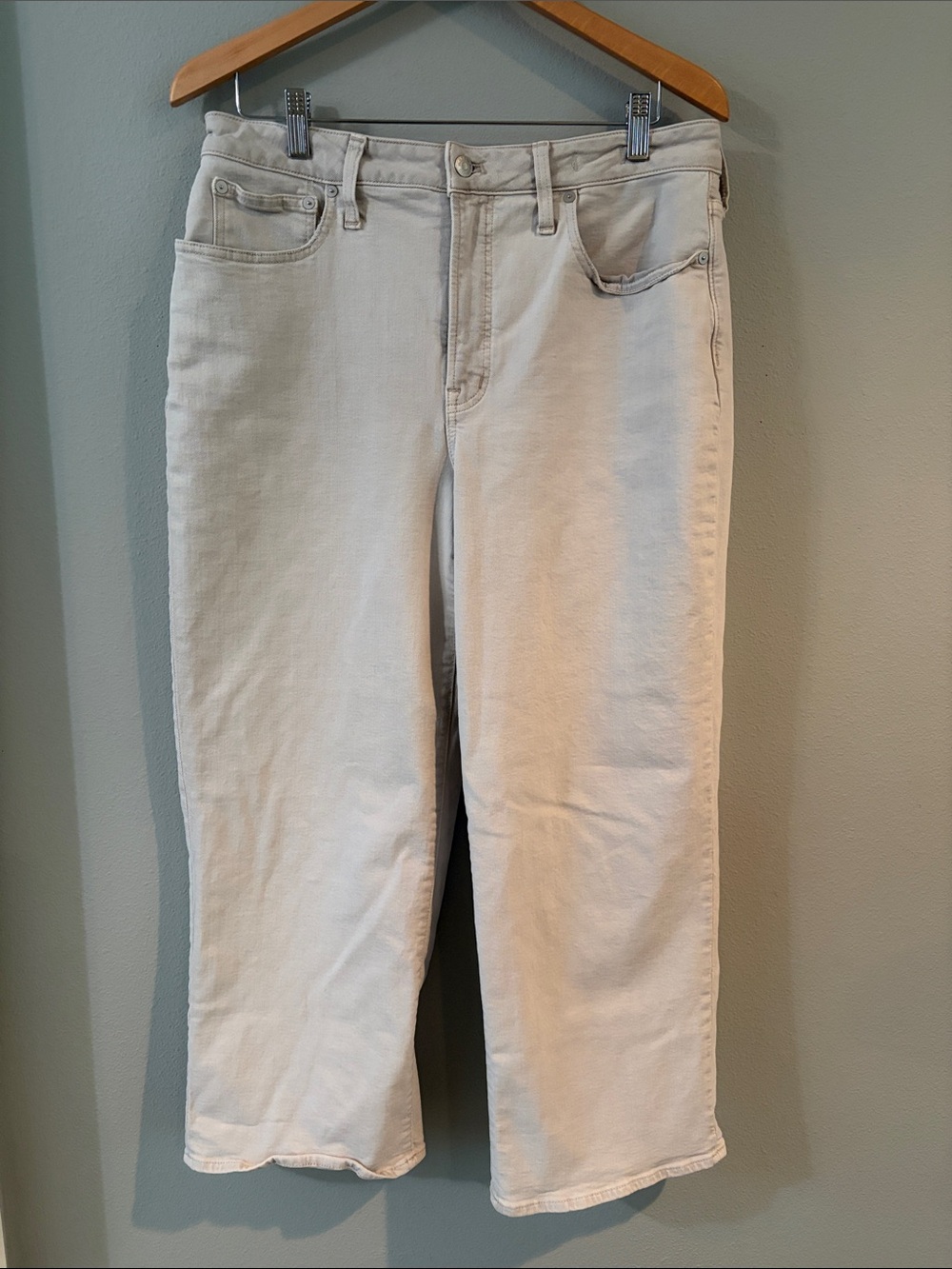 Madewell cream, ecru the curvy perfect vintage wide leg crop jean size 31
